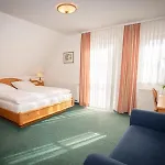 & Reich Am Schnackensee Guest house