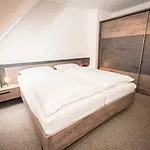 & Reich Am Schnackensee 3*